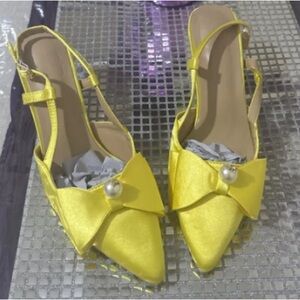Elegant Yellow Slingback Heels with Pearl Detail